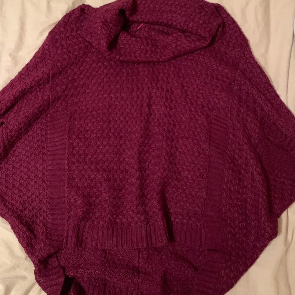 Women’s poncho sweater